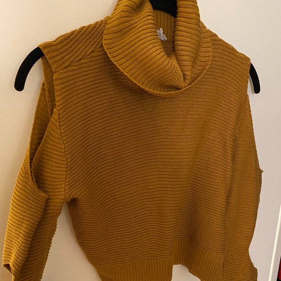 BCBGeneration Sweaters - BCBG Crop Top Sweater with Open Shoulders